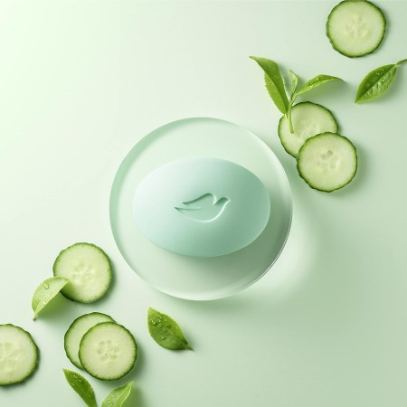 Dove Barra de belleza para el cuidado de la piel para una piel más suave, pepino y té verde, más hidratante que el jabón en