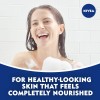 NIVEA Gel de baño White Peach and Jasmine con suero nutritivo, 20 onzas líquidas